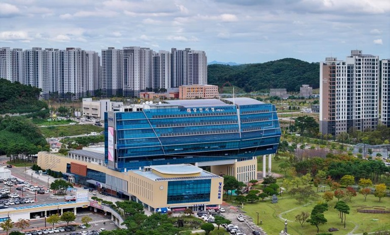 당진시, AI-IoT 기반 비대면 어르신 건강관리 서비스 운영