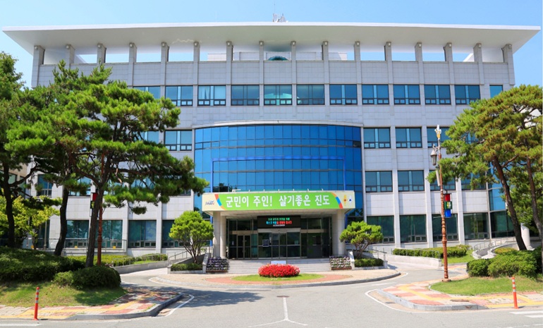 진도군, AI-IoT 건강관리 사업 추진… 어르신 건강 똑똑하게 지킨다